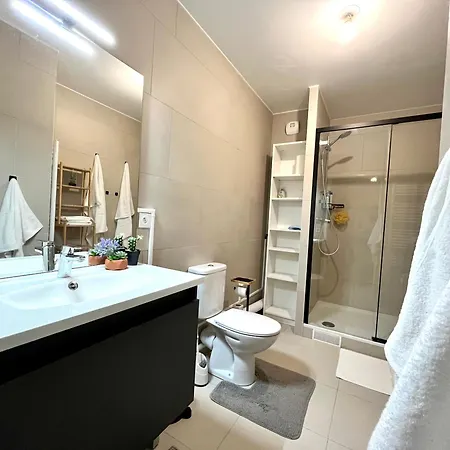 Апартаменты Luxury For 4 People *